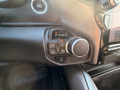 Used 2025 RAM 1500 Big Horn AWD/4WD image 30