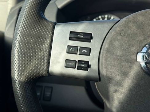 Used 2020 Nissan Frontier SV w/ Midnight Edition Floor Mats image 21