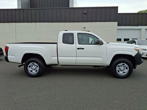 Certified 2022 Toyota Tacoma SR AWD/4WD image 7