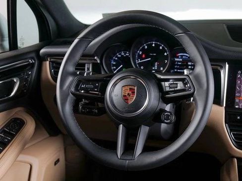 New 2026 Porsche Macan AWD/4WD image 15
