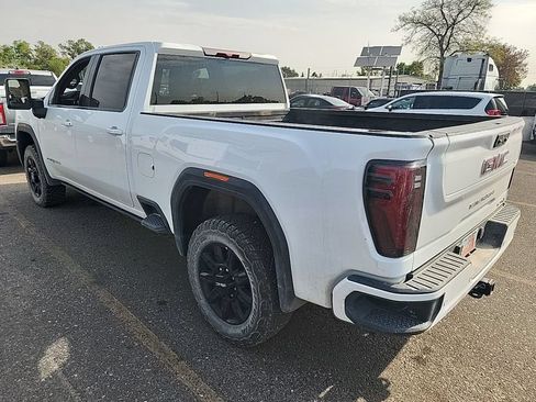 Used 2025 GMC Sierra 2500 AT4 AWD/4WD image 3