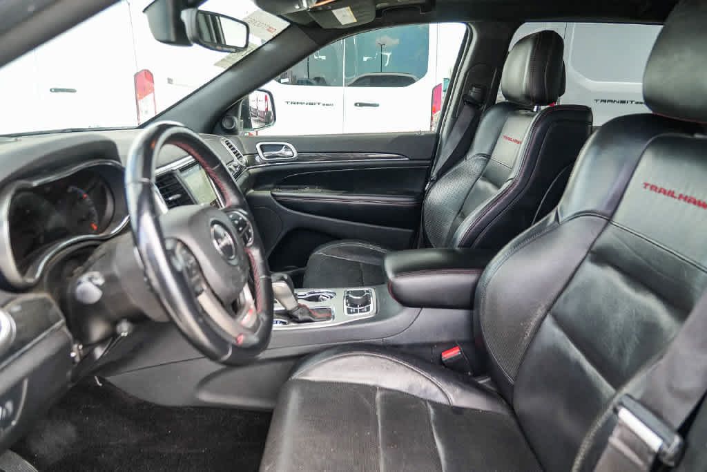 Used 2018 Jeep Grand Cherokee Trailhawk w/ Trailhawk Luxury Group AWD/4WD image 18