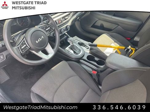 Used 2024 Kia Forte LXS FWD image 7
