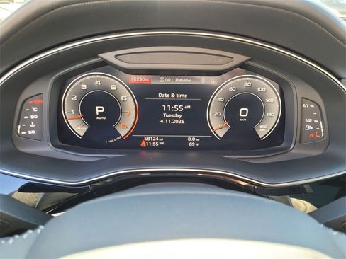 Used 2019 Audi Q8 Prestige image 24