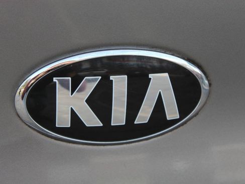 Used 2015 Kia Optima LX FWD image 19