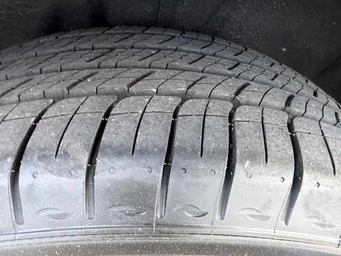 Certified 2024 Cadillac XT6 Premium Luxury w/ Technology Package image 36