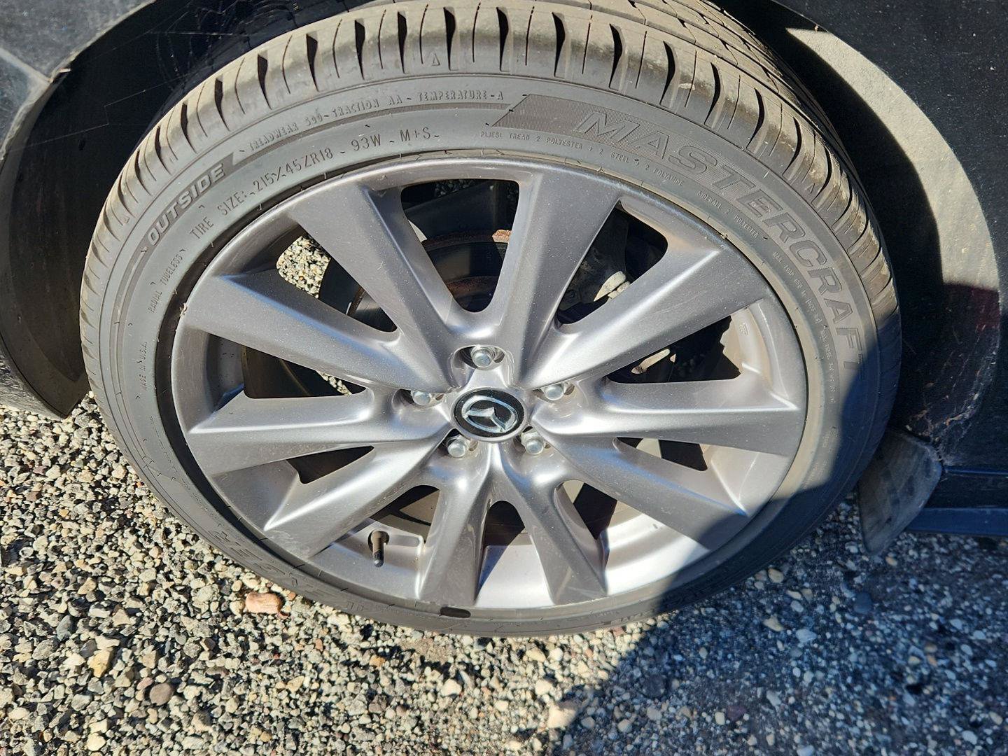 Used 2023 MAZDA MAZDA3 s FWD image 3
