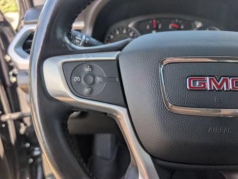 Used 2020 GMC Acadia SLT w/ Premium Package FWD image 13