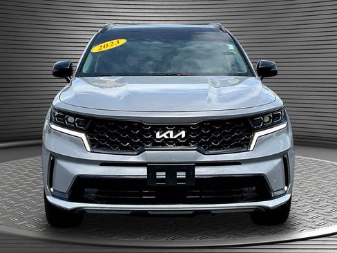 Used 2023 Kia Sorento SX AWD/4WD image 2