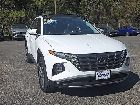 Certified 2023 Hyundai Tucson Limited AWD/4WD image 3