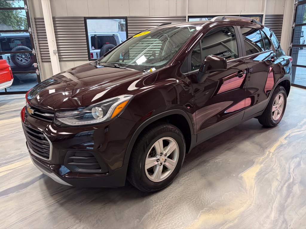 Used 2021 Chevrolet Trax LT w/ Premium Seat Package AWD/4WD image 33