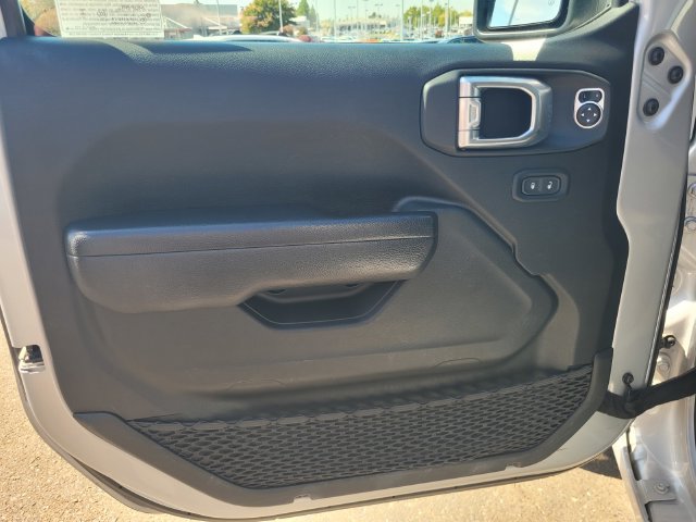 Used 2024 Jeep Wrangler Unlimited Sport AWD/4WD image 18
