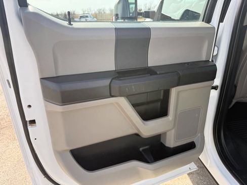 Used 2019 Ford F350 XL w/ Power Equipment Group image 27