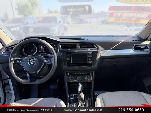 Used 2018 Volkswagen Tiguan S w/ 3rd Row Seat Package AWD/4WD image 15