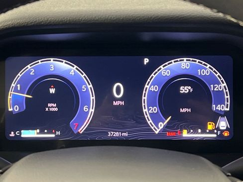 Used 2023 Jeep Grand Cherokee Altitude image 11