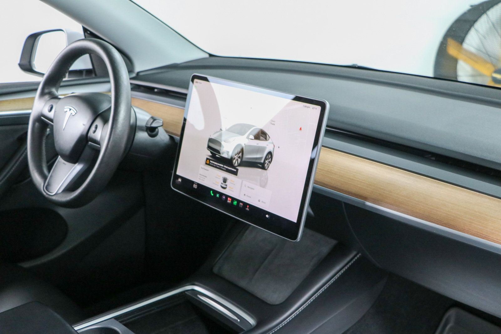 Used 2023 Tesla Model Y AWD image 23