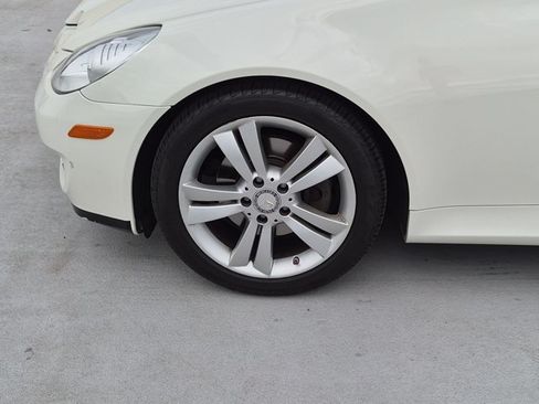 Used 2010 Mercedes-Benz SLK 300 image 14