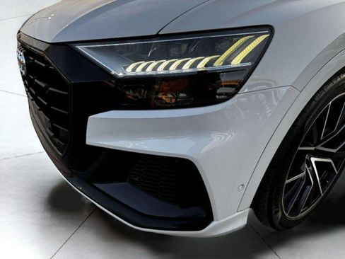 Used 2019 Audi Q8 Premium Plus w/ Premium Plus image 13