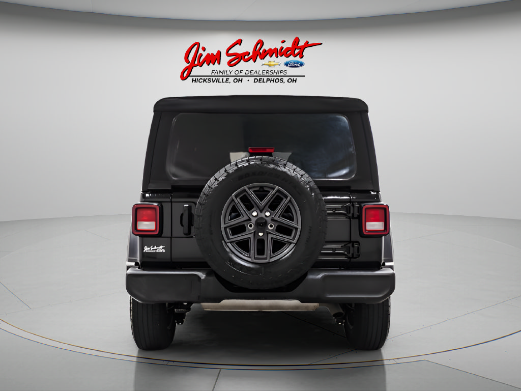 Used 2024 Jeep Wrangler Unlimited Sport AWD/4WD image 5