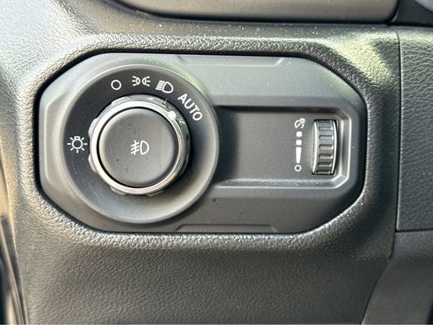 Certified 2023 Jeep Wrangler Unlimited Sport image 15