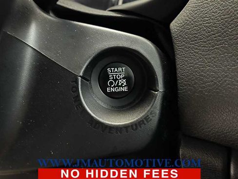 Used 2016 Jeep Renegade 75th Anniversary AWD/4WD image 39