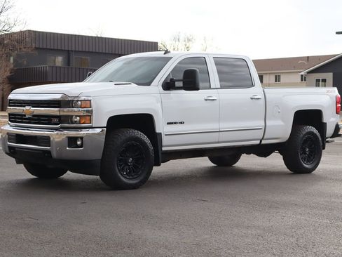 Used 2015 Chevrolet Silverado 2500 LTZ w/ Duramax Plus Package image 11