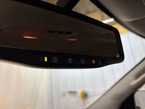 Used 2012 Chevrolet Traverse LT FWD image 31
