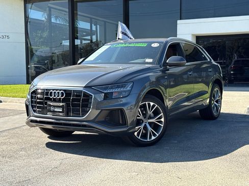 Used 2023 Audi Q8 Premium Plus w/ Premium Plus Package AWD/4WD image 2