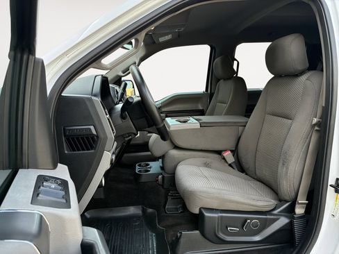 Used 2017 Ford F150 XLT w/ Equipment Group 302A Luxury AWD/4WD image 14
