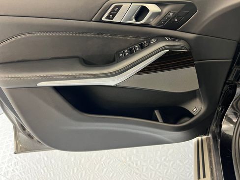 Certified 2025 BMW X5 xDrive50e image 12
