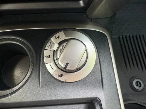 Used 2022 Toyota 4Runner Limited AWD/4WD image 27
