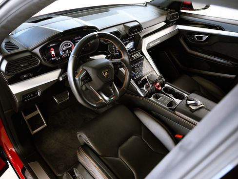 Used 2019 Lamborghini Urus image 21