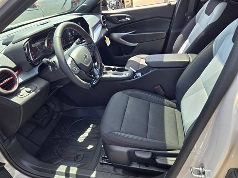 New 2026 Chevrolet Trax RS w/ Sunroof Package FWD image 14