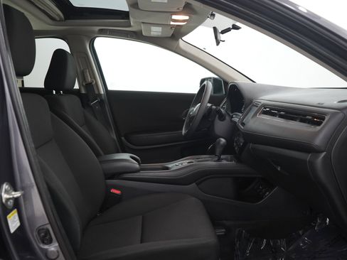 Used 2016 Honda HR-V EX image 12