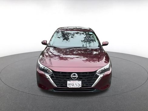 Used 2025 Nissan Sentra SV image 4