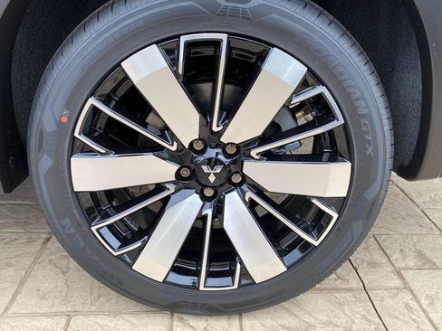 New 2026 Mitsubishi Outlander SE FWD image 12