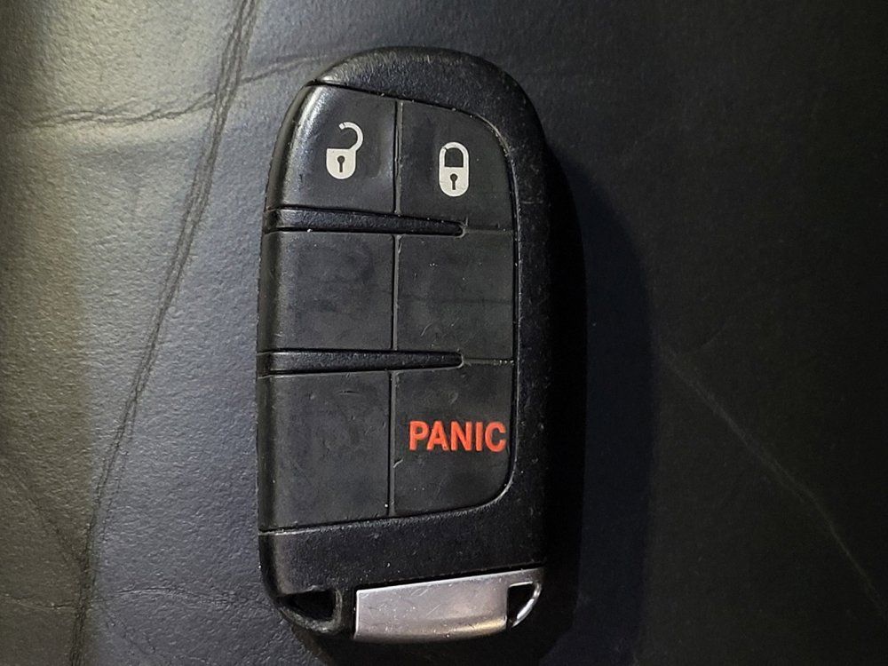 Used 2016 Dodge Journey Crossroad FWD image 32