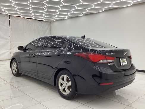 Used 2014 Hyundai Elantra SE image 6