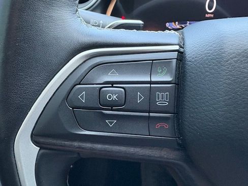 Used 2021 Jeep Grand Cherokee L Limited AWD/4WD image 18