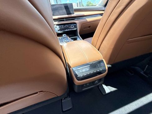 Used 2023 INFINITI QX60 Sensory w/ Vision Package AWD/4WD image 22