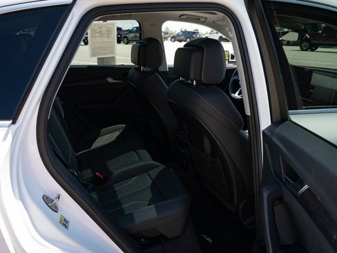 Used 2024 Audi Q5 2.0T Premium Plus AWD/4WD image 21