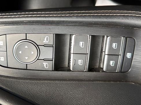 Certified 2023 Nissan Rogue Platinum image 23