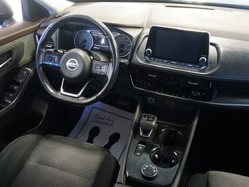 Used 2021 Nissan Rogue SV image 29