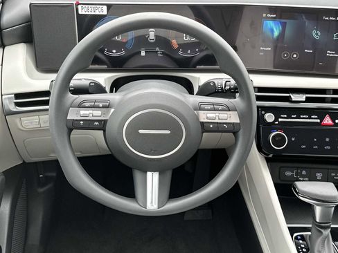 New 2026 Hyundai Tucson SEL image 12