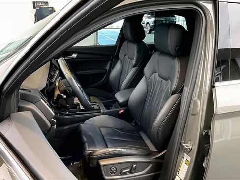 Used 2023 Audi Q5 2.0T Premium Plus w/ Premium Plus Package image 7