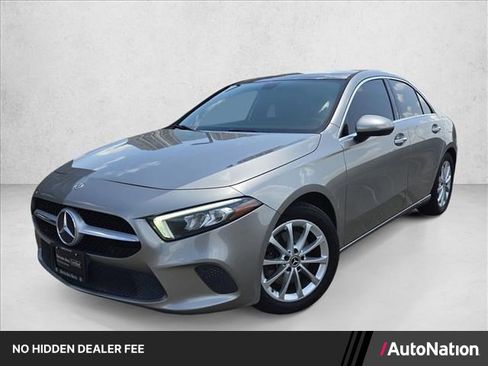 Certified 2019 Mercedes-Benz A 220 image 1