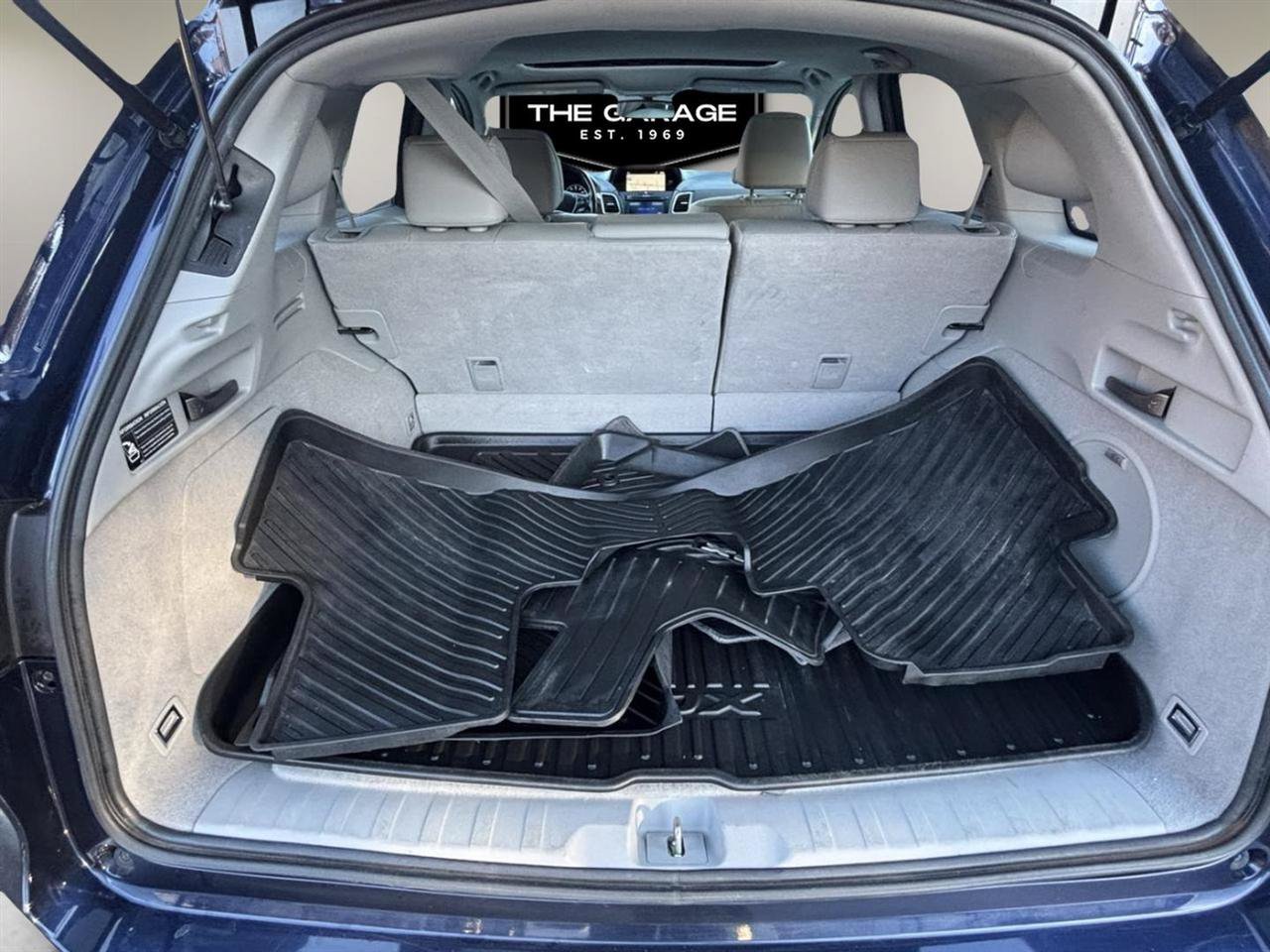 Used 2018 Acura RDX w/ Tech & AcuraWatch Plus Pack AWD/4WD image 17