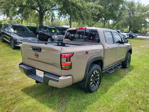Used 2022 Nissan Frontier Pro-X RWD image 2