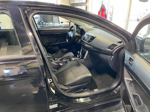 Used 2016 Mitsubishi Lancer ES image 16