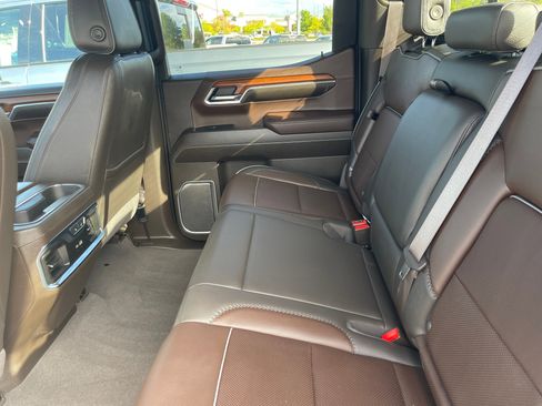 Used 2023 GMC Sierra 1500 Denali w/ Technology Package image 17